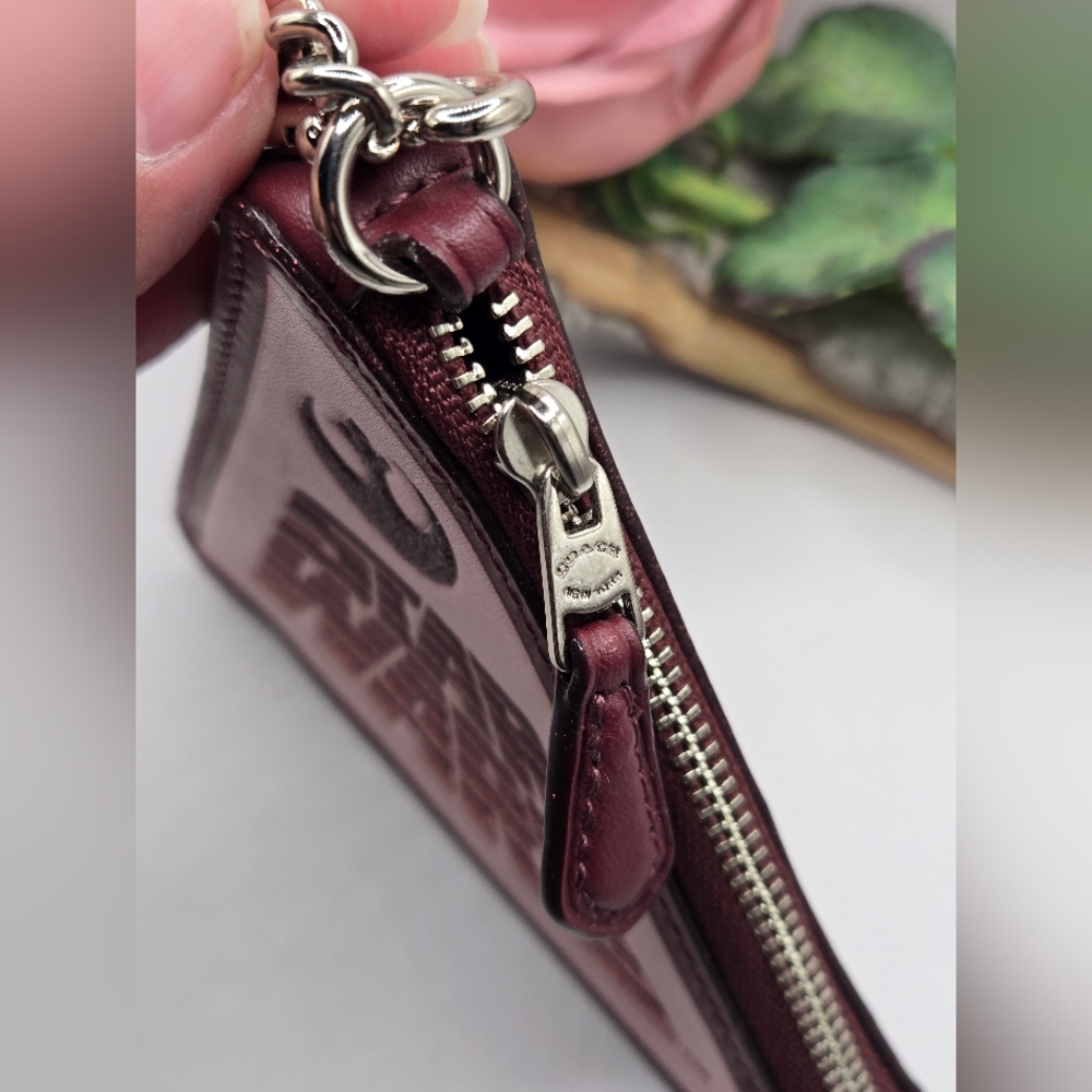 Coach Star Wars Triangle Keychain - Burgundy - Picture 3 of 10